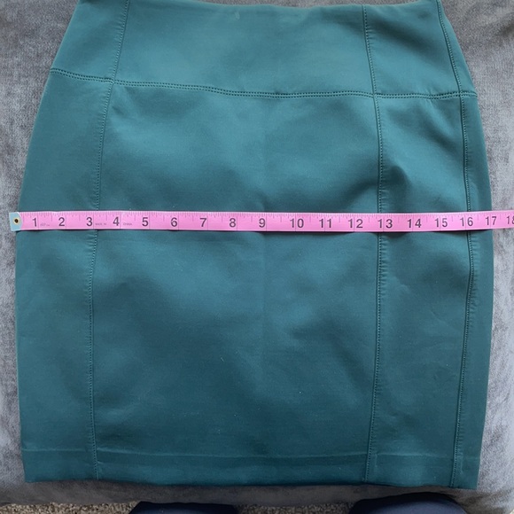 Lululemon &go Cityfarer Skirt in Dark Fuel - Picture 9 of 10